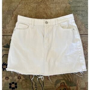 White denim Jean mini skirt frayed hem size Small 28"